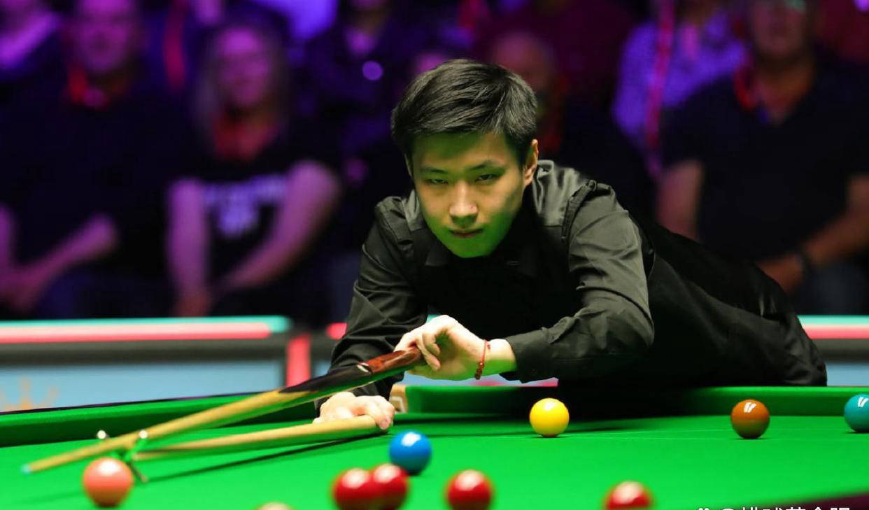 她全程表现 她全程表现