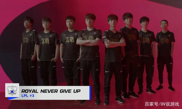 现了两支球 现了两支球